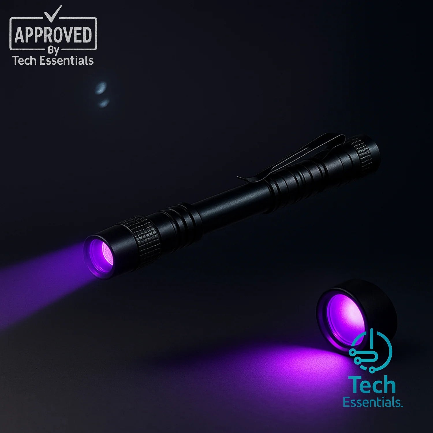 TECH ESSENTIALS — Professional Bodily Fluids Finder For Pets/ Hotels