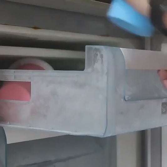 TECH ESSENTIALS — Magic Slushy Cup